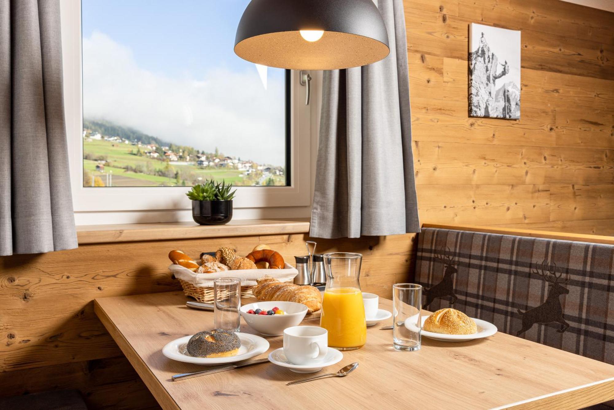 Apartments Am Bichl Fulpmes Εξωτερικό φωτογραφία